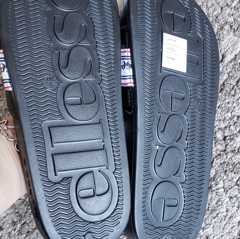Ellesse Slides - Picture 4 of 4